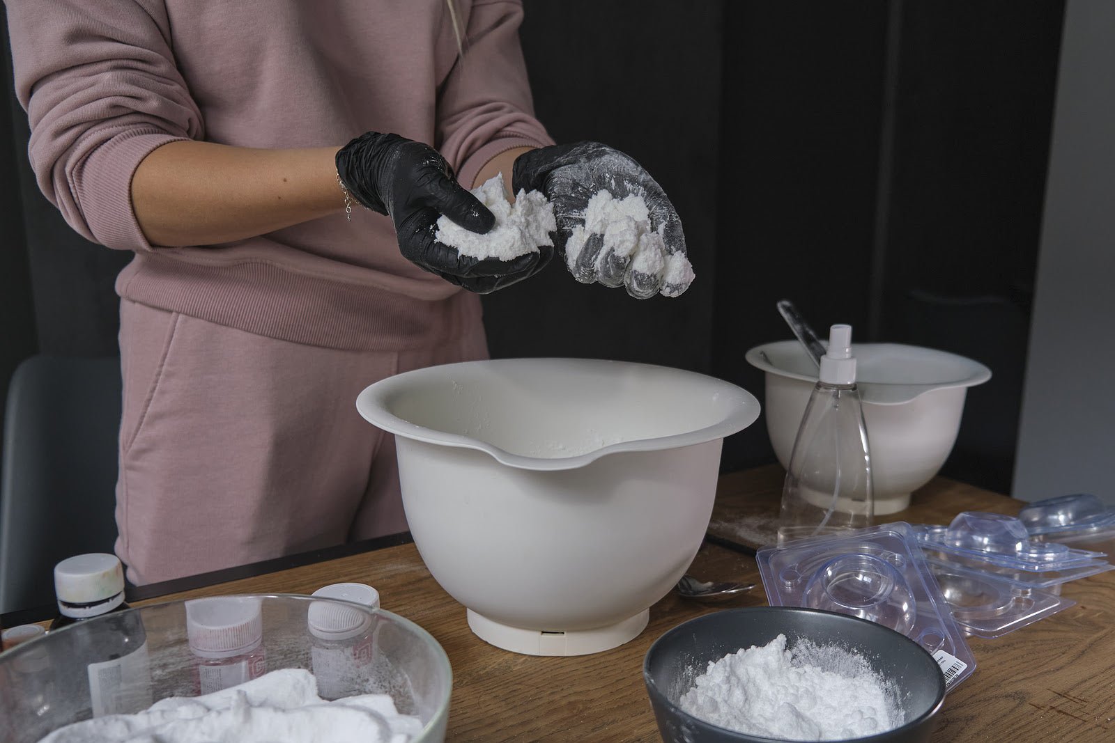 The Bath Time Ultimate Guide to Launching a Home-Based Bath Bomb Business - The Bath Time