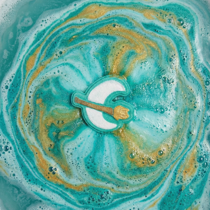Flying Broom Bath Bomb Mold
