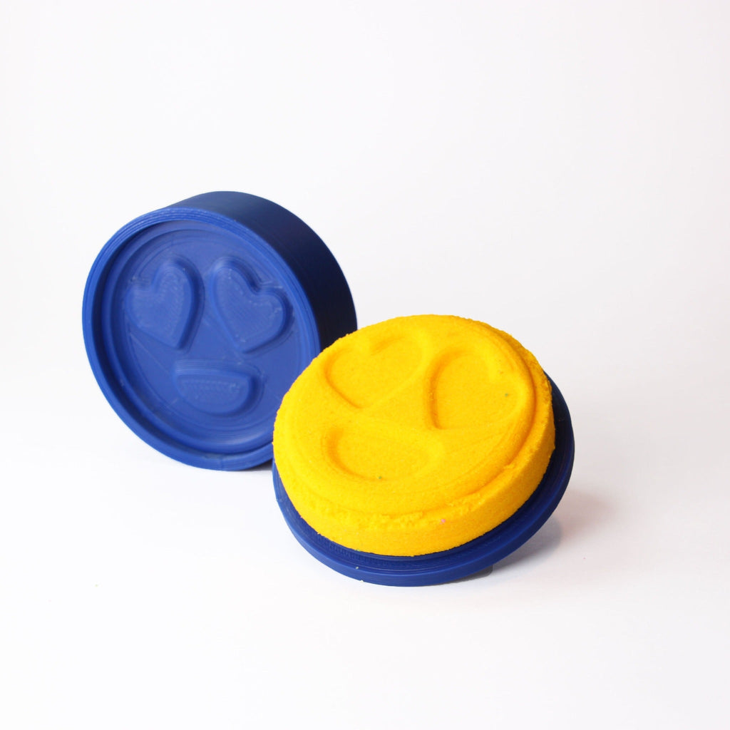 Love Emoji Bath Bomb Mold - The Bath Time