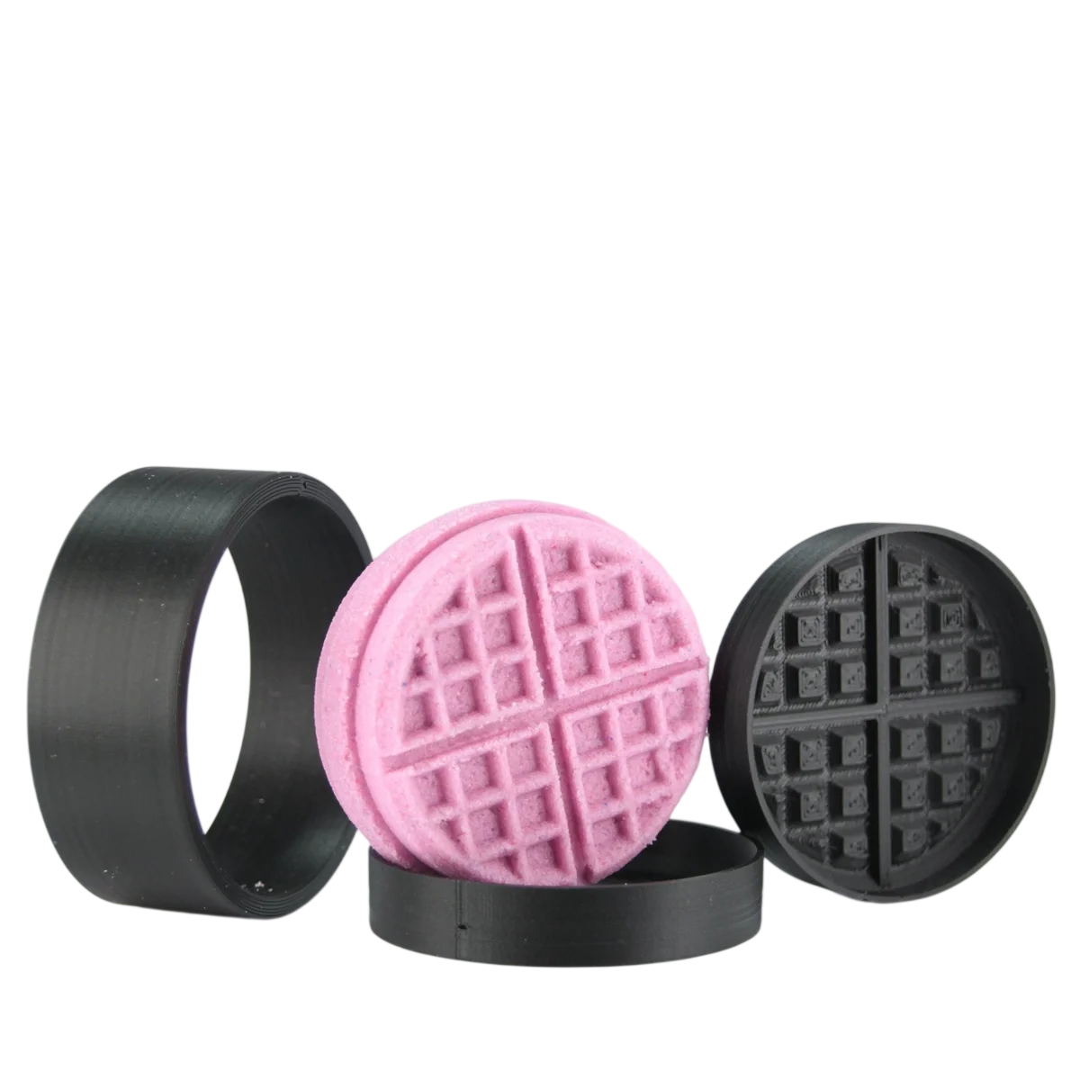 Bath bomb molds and colorful bath bombs